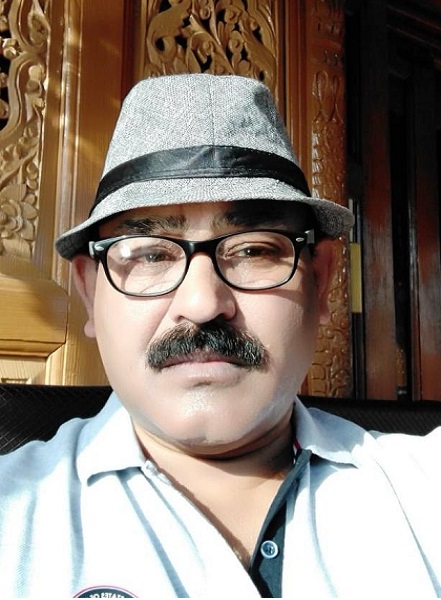 श्र रवींद्र दारव्हटकर