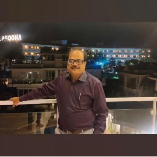 श्री आर बी जाधव