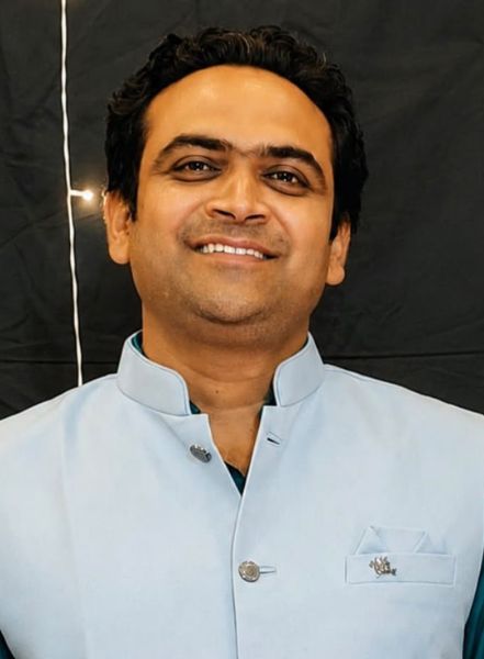 श्री परीक्षित झाडोकर